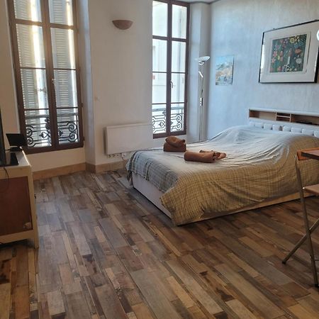 Studio Agreable Au Coeur Du Quartier Historique Marseille Bagian luar foto