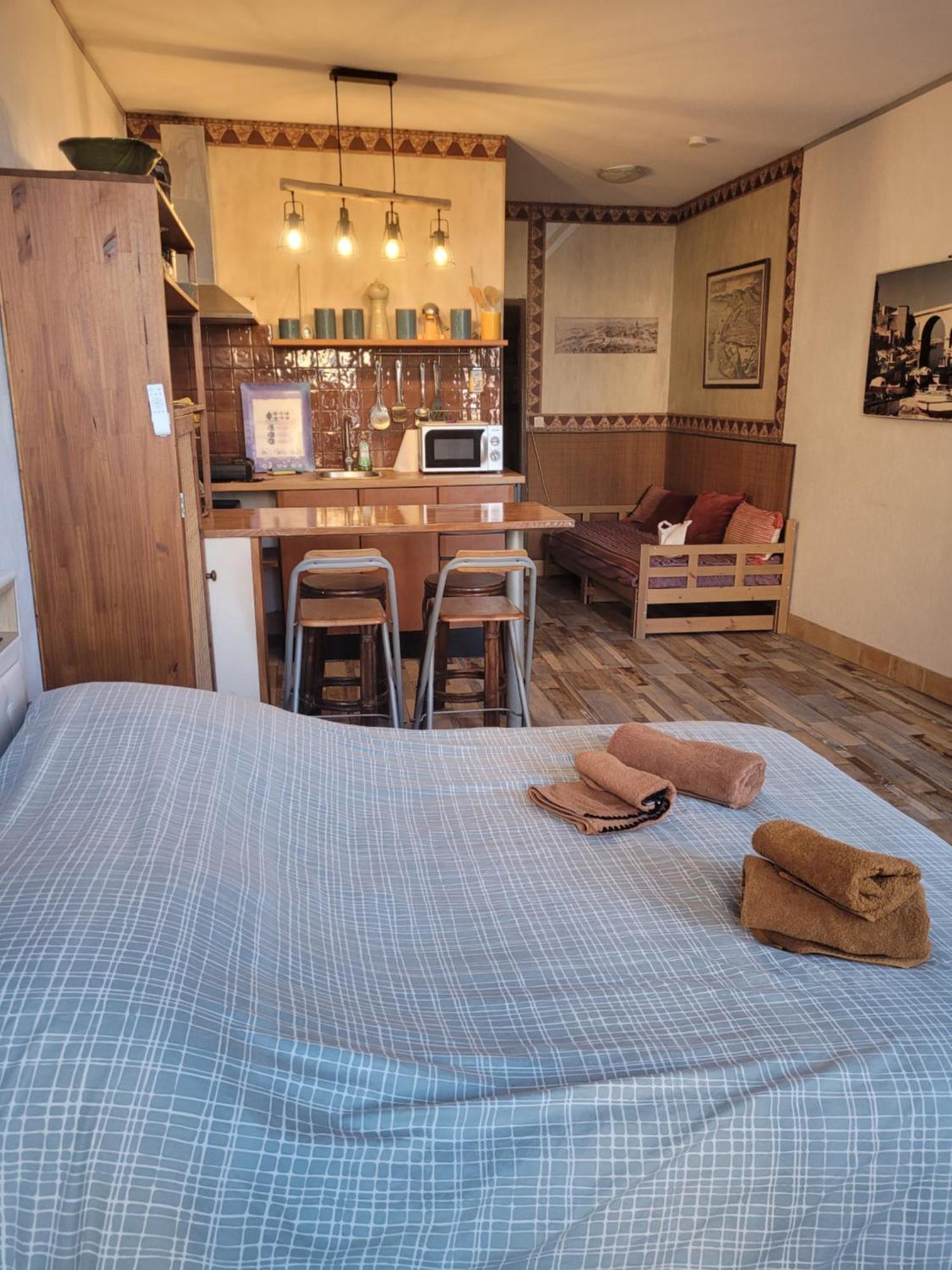 Studio Agreable Au Coeur Du Quartier Historique Marseille Bagian luar foto